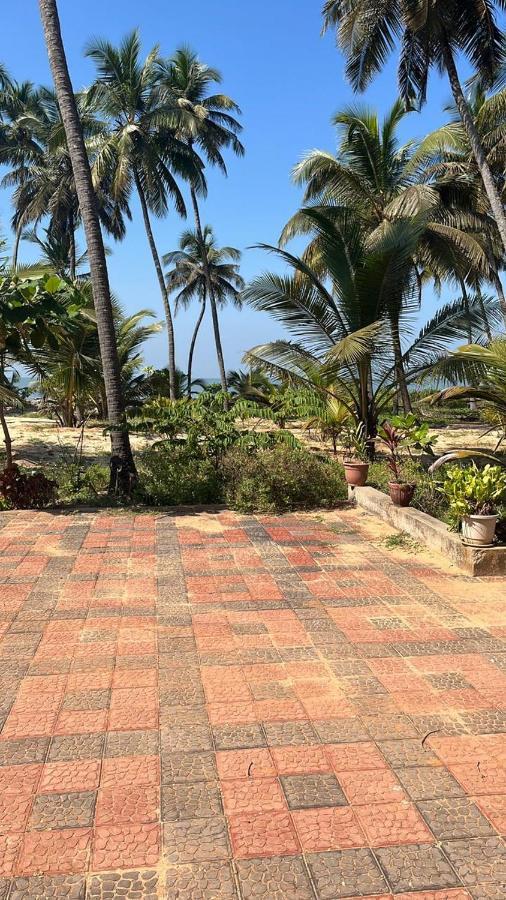 Delta Hospitality - Sea Facing Rooms With A Private Beach Kalyānpur Buitenkant foto