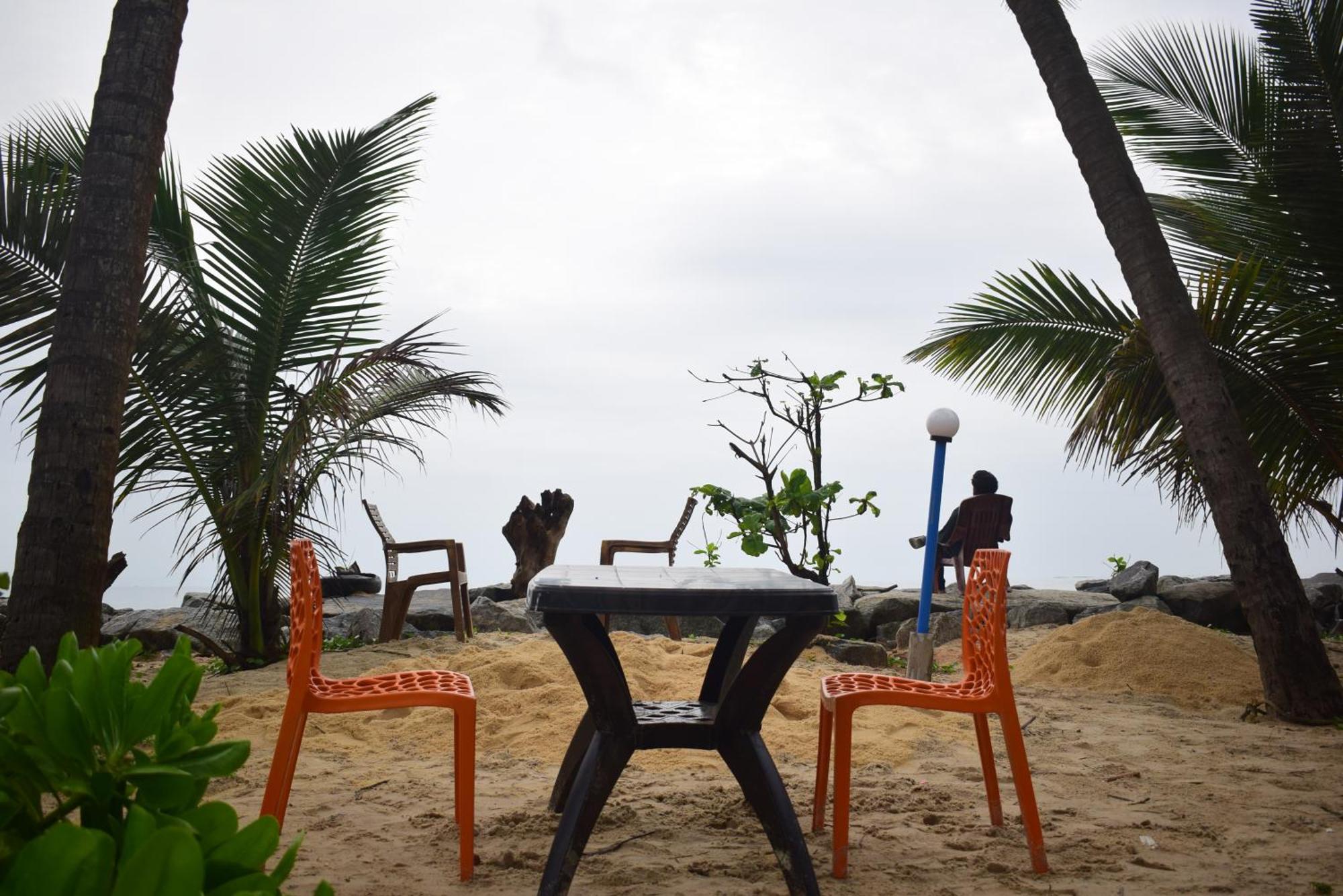 Delta Hospitality - Sea Facing Rooms With A Private Beach Kalyānpur Buitenkant foto